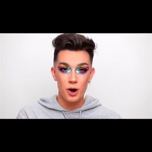 Meet your Posher, Brady